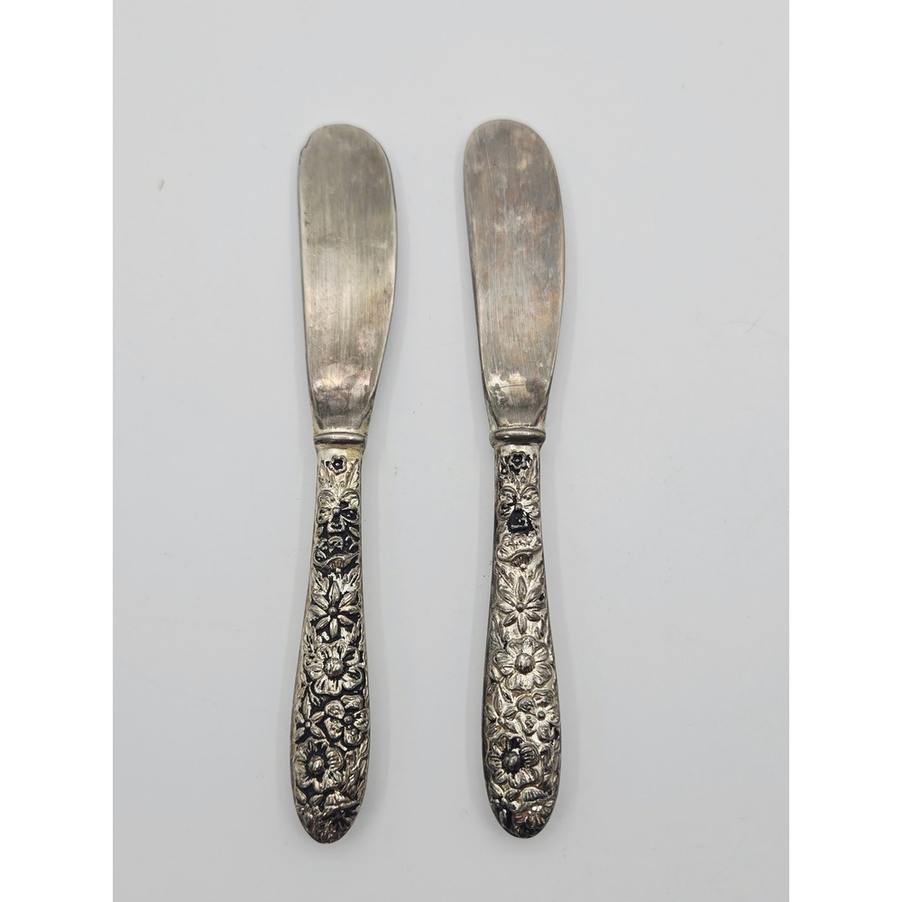 Godinger Silver Plated Floral Repousse Butter Spreaders Set of 2 Vintage Style
